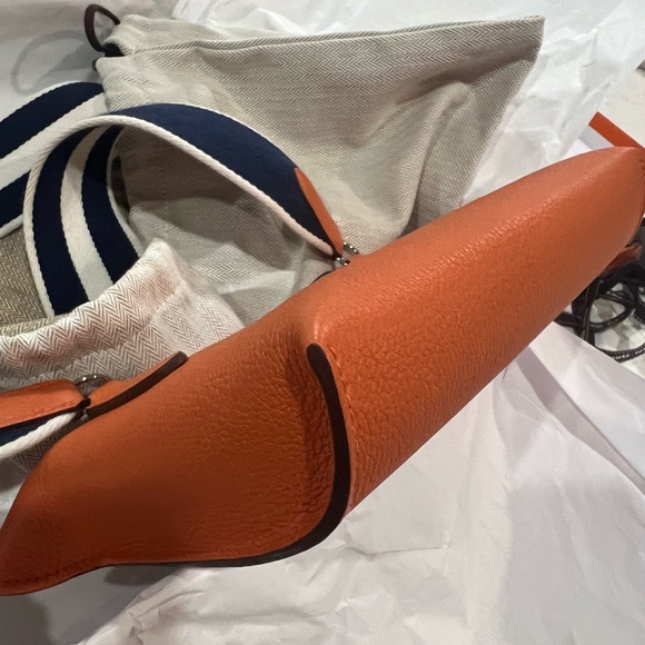 Hermes Vide Pouches Togo Calfskin purse. Orange with blue/white stripe strap - Picture 10 of 15